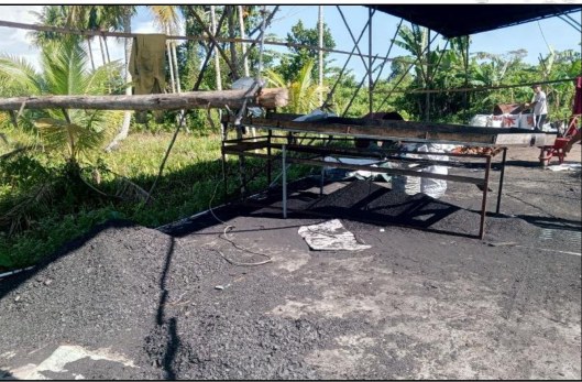 Area kerja dan fasilitas penanganan material